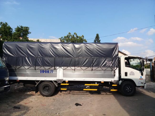 Xe tải 5 tấn chở hàng