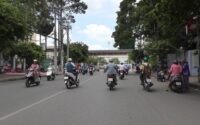 Cho thuê xe tải chở hàng chuyển nhà đường Nơ Trang Nong