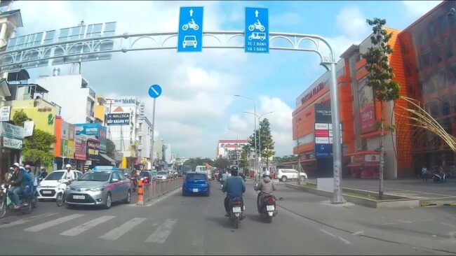 Cho thuê xe tải chở hàng chuyển nhà đường Phan Văn Trị Cho thuê xe tải chở hàng chuyển nhà đường Phan Văn Trị